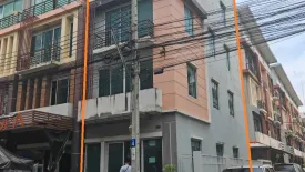 3 Bedroom Townhouse for sale in RK Biz Center Motorway - Airportlink, Khlong Song Ton Nun, Bangkok