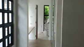 4 Bedroom House for rent in Bang Chak, Bangkok near BTS Punnawithi