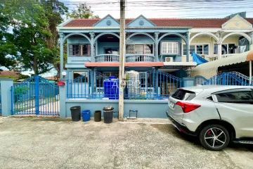 3 Bedroom Townhouse for Sale or Rent in Na Kluea, Chonburi
