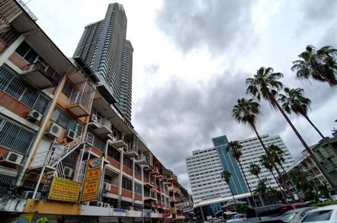 5 Bedroom Townhouse for rent in Wat Phraya Krai, Bangkok