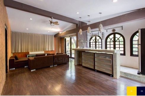 5 Bedroom Commercial for rent in Hua Mak, Bangkok near MRT Yaek Lam Sali