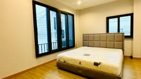 3 Bedroom Townhouse for sale in Cher Bangkhunnon, Bang Khun Non, Bangkok