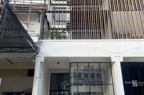 6 Bedroom Commercial for rent in Bang Chak, Bangkok near BTS Punnawithi