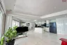 2 Bedroom Condo for sale in Nong Prue, Chonburi