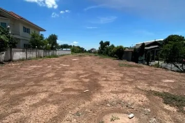 Land for sale in Khlong Si, Pathum Thani