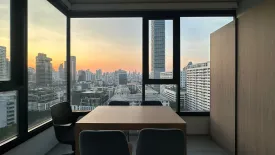 2 Bedroom Condo for sale in XT Ekkamai, Khlong Tan Nuea, Bangkok