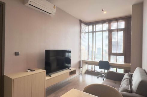 1 Bedroom Condo for rent in Rhythm Ekkamai Estate, Khlong Tan Nuea, Bangkok near BTS Ekkamai