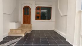 2 Bedroom Townhouse for sale in Bang Khu Wat, Pathum Thani