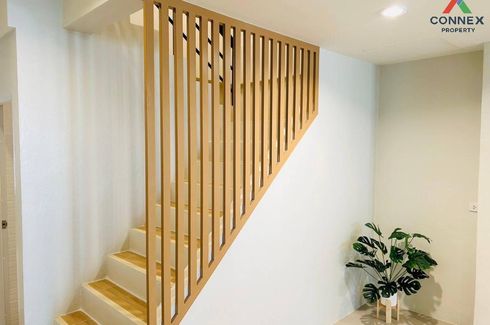 3 Bedroom Townhouse for sale in Bundit Home, Sanam Bin, Bangkok