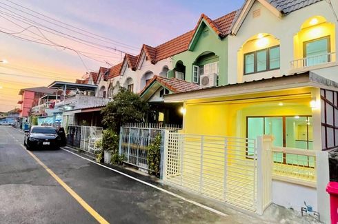 2 Bedroom Townhouse for sale in Baan Bua Thong, Bang Rak Phatthana, Nonthaburi near MRT Khlong Bang Phai