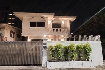 4 Bedroom House for rent in Sam Sen Nok, Bangkok near MRT Sutthisan