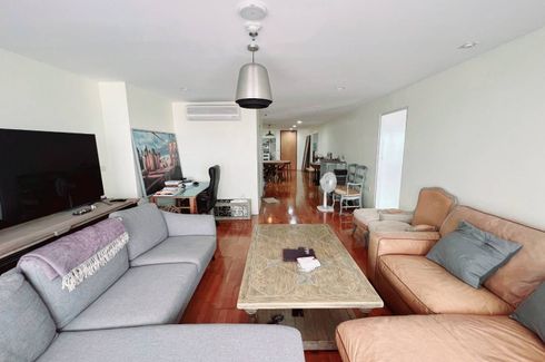 2 Bedroom Condo for rent in Nusa State Tower Condominium, Silom, Bangkok near BTS Surasak