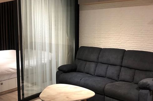 1 Bedroom Condo for rent in RHYTHM Ekkamai, Khlong Tan Nuea, Bangkok near BTS Ekkamai