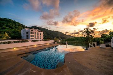 2 Bedroom Condo for sale in Kata Ocean View Condominium, Karon, Phuket