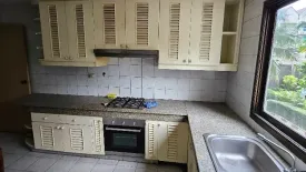 3 Bedroom Condo for sale in Prestige Towers, Khlong Toei Nuea, Bangkok near MRT Sukhumvit