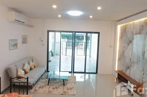 3 Bedroom Townhouse for sale in Sao Thong Hin, Nonthaburi near MRT Talad Bang Yai