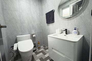 2 Bedroom Condo for sale in Ruamchok Condo View, Nong Prue, Chonburi