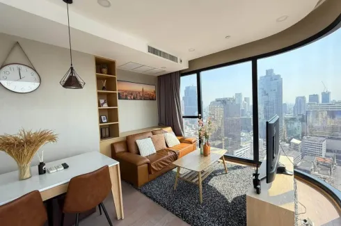 2 Bedroom Condo for rent in Si Phraya, Bangkok near MRT Sam Yan