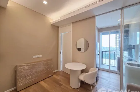 1 Bedroom Condo for rent in The Saint Residences, Chom Phon, Bangkok near MRT Phahon Yothin