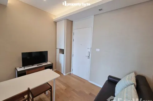 1 Bedroom Condo for rent in The Saint Residences, Chom Phon, Bangkok near MRT Phahon Yothin