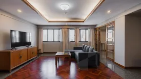 2 Bedroom Condo for rent in United Tower, Khlong Tan Nuea, Bangkok near BTS Thong Lo