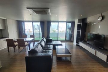 3 Bedroom Condo for rent in Acadamia Grand Tower, Khlong Tan Nuea, Bangkok near BTS Phrom Phong