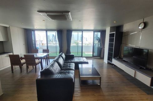 3 Bedroom Condo for rent in Acadamia Grand Tower, Khlong Tan Nuea, Bangkok near BTS Phrom Phong