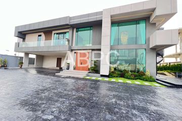 5 Bedroom House for sale in 