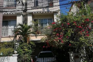 4 Bedroom Townhouse for sale in Anusawari, Bangkok near MRT Lat Pla Khao