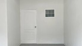 3 Bedroom Townhouse for sale in Khlong Song, Pathum Thani