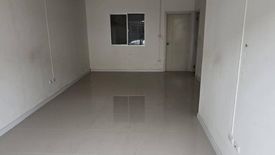 3 Bedroom Townhouse for sale in Khlong Song, Pathum Thani