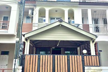 3 Bedroom Townhouse for sale in The Balcony Home, Dokmai, Bangkok