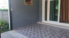 3 Bedroom Townhouse for sale in Gusto Petkasem 69, Nong Khaem, Bangkok