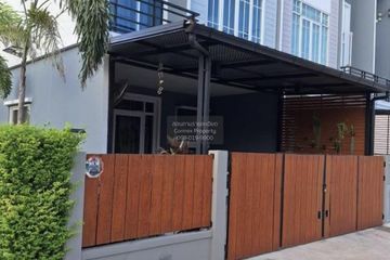 3 Bedroom Townhouse for sale in Gusto Petkasem 69, Nong Khaem, Bangkok