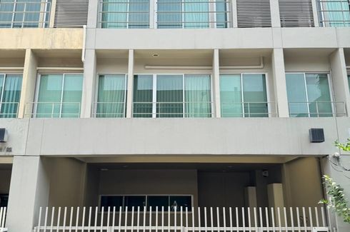 3 Bedroom Townhouse for rent in Noble Cube, Suan Luang, Bangkok near Airport Rail Link Ramkhamhaeng