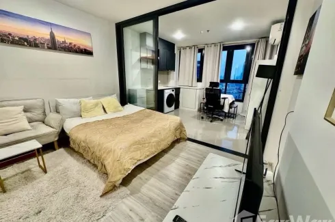 1 Bedroom Condo for rent in XT Huaikhwang, Din Daeng, Bangkok near MRT Huai Khwang