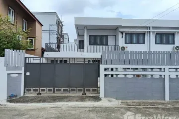 3 Bedroom House for rent in Lat Phrao, Bangkok