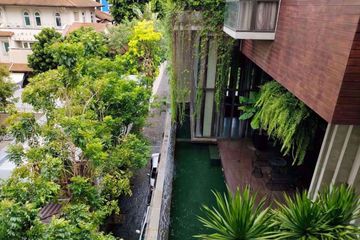 House for sale in Khlong Tan Nuea, Bangkok