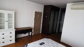 1 Bedroom Condo for rent in Hive Taksin, Khlong Ton Sai, Bangkok near BTS Wongwian Yai