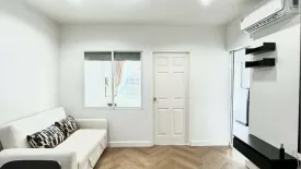 1 Bedroom Condo for sale in Life @ Phahon 18, Chom Phon, Bangkok near MRT Kamphaeng Phet