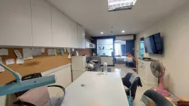 1 Bedroom Condo for rent in Nusa State Tower Condominium, Silom, Bangkok near BTS Surasak