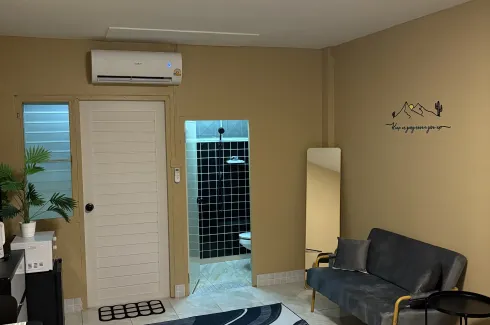 Condo for rent in Fly Bird Condominium, Nong Prue, Chonburi