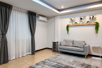 3 Bedroom Townhouse for sale in Nong Prue, Chonburi