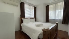 3 Bedroom Apartment for rent in Trinity Complex, Silom, Bangkok near BTS Chong Nonsi