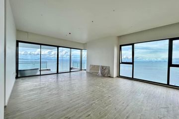 3 Bedroom Condo for sale in Arom Wongamat, Na Kluea, Chonburi