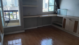 1 Bedroom Condo for sale in Johnny Tower, Huai Khwang, Bangkok near MRT Huai Khwang