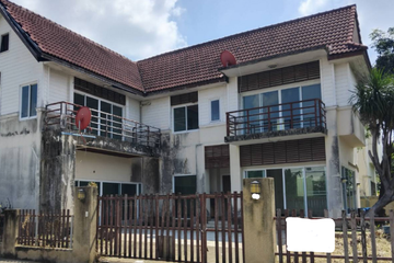 3 Bedroom House for sale in Lam Pla Thio, Bangkok