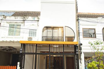 2 Bedroom House for sale in Khlong Chaokhun Sing, Bangkok near MRT Mahatthai
