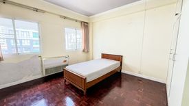 3 Bedroom Condo for rent in Khlong Toei Nuea, Bangkok near BTS Nana