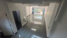 3 Bedroom Commercial for rent in Bang Khlo, Bangkok